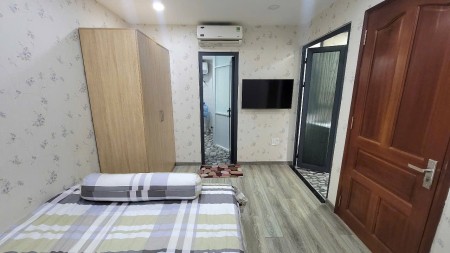Căn Hộ Tách Bếp Ban Công Máy Giặt Riêng Ngay Sân Bay TSN Quận Tân Bình, 35m2