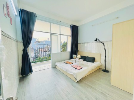 Căn Hộ 1PN Tách Bếp, Ban Công, Full Nội Thất, 45m2, Cực Thoáng, Ngay gần chợ Tân Hương, 50m2