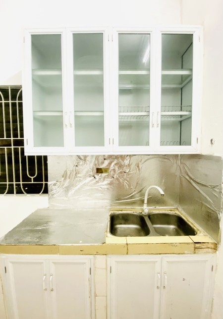 Hệ thống nhà trọ giá rẻ ở ngõ 79 Cầu Giấy Hà Nội, diện tích 25m2, giá chỉ 2,5 triệu, 35m2