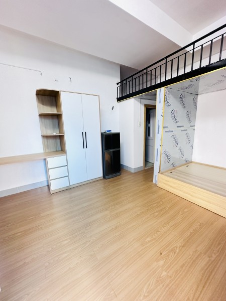 Phòng trọ 22m2 đường Cộng Hòa, Tân Bình, full nội thất, có ban công, 22m2