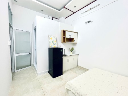 CHDV Full Nội Thất - Hẻm Xe Tải - 4trX, 20m2