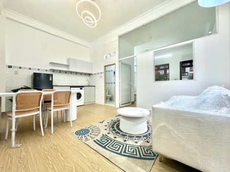 CĂN HỘ 1 PHÒNG NGỦ RỘNG RÃI, FULL NỘI THẤT, GẦN SÂN BAY TÂN SƠN NHẤT, 50m2