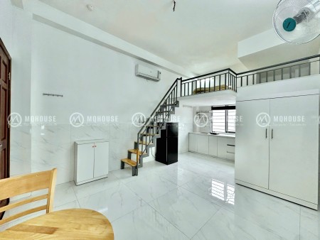 Cho Thuê Căn Hộ Có Gác & Cửa Sổ Trời Siêu Thoáng – Ngay E.Town Tân Bình , 35m2