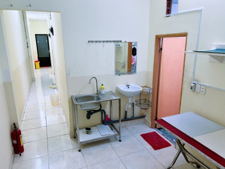 Gia đình cho thuê phòng trọ sinh viên Hoàng Văn Thụ, có bếp, máy lạnh, 25m2