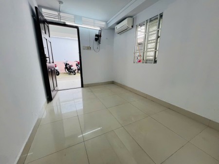 159 Bạch Đằng, p2 Tân Bình, gần học viện hàng không đủ nội thất, 20m2