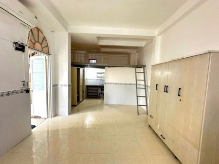 Phòng Trọ Ngay Công viên Hoàng Văn Thụ, 25m2