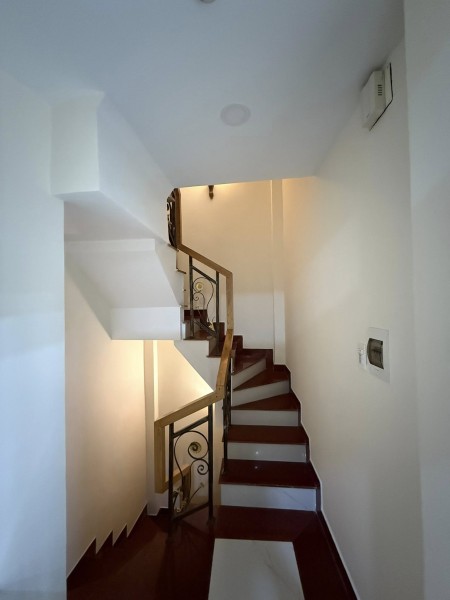 CHO THUÊ 1 PHÒNG TRONG NHÀ NGUYÊN CĂN Ở BÌNH THẠNH, 32m2