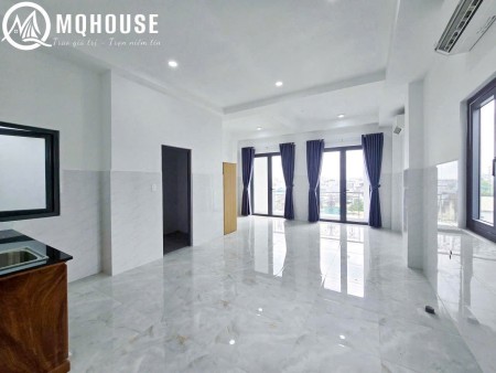 Studio rộng 50m2 full nội thất mới tinh - có ban công. Gần BigC, cầu phú mỹ, đh UFM, kcx, quận 4, 50m2