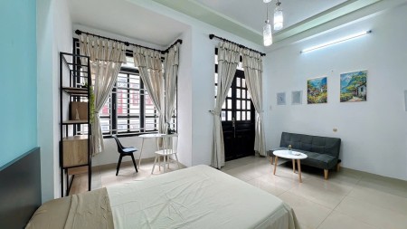 Cho Thuê Studio 29m2 Ban Công Thoáng - Gần Học Viện Hàng Không, Tân Bình, 29m2