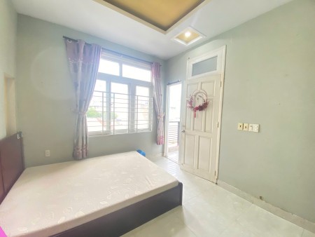 CĂN HỘ TÁCH BẾP CÓ BAN CÔNG RIÊNG NGAY TÂN BÌNH, 45m2