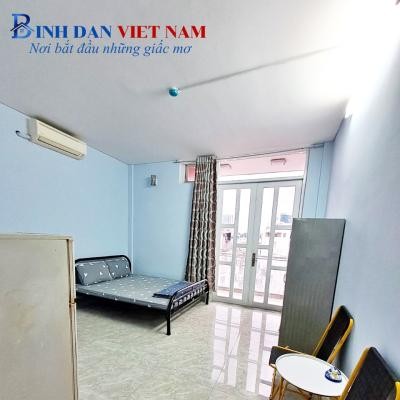 Phòng ban công full nội thất MT Điện Biên Phủ - Q10 có thang máy, 22m2