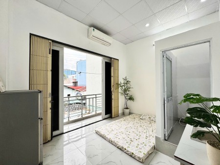 Cho thuê phòng full nội thất, lầu 1, P05 (ban công): 4tr1 - Huỳnh Tấn Phát, q7, 32m2