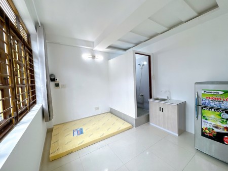 CHo thuê phòng tầng trệt P02 (cửa sổ to lấy ánh nắng trực tiếp ): 4tr000, 30m2