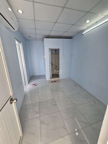 Phòng trọ kiểu cc mini Q.4 có ban công, chỉ hơn 3Tr/tháng, rộng rãi, sạch sẽ., 15m2