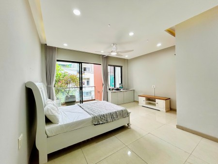 Studio ban công - Full nội thất - quận 7, 37m2