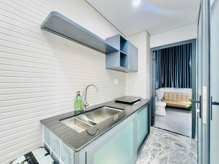 Căn Hộ Tách Bếp Ban Công Thang Máy Gần Sân Vận Động Phú Thọ - Cư Xá Lữ Gia Quận 10, 40m2