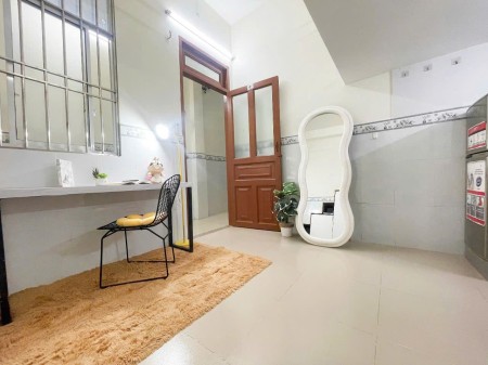  CHO THUÊ TRỌ DUPLEX CÓ GÁC CAO RỘNG FULL NỘI THẤT – GẦN HỌC VIỆN HÀNG KHÔNG, 40m2