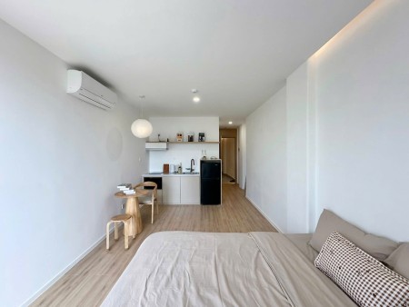 CĂN HỘ CAO CẤP - SÂN BAY TÂN SƠN NHẤT - CỬA SỔ TO, 30m2