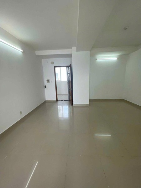 Chung cư Âu cơ Tower căn 2p ngủ, 2wc, rộng 90m2 chỉ 9,5tr, 90m2