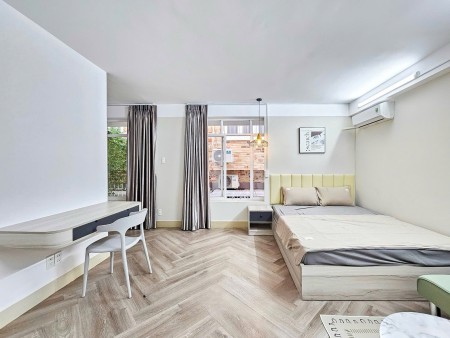 TRỐNG LẠI CĂN STUDIO FULL NỘI THẤT CỬA SỔ SIÊU THOÁNG NGAY TRUNG TÂM QUẬN 7, 30m2