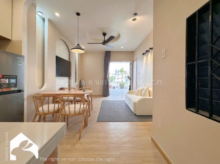 Cho thuê căn 2PN mặt tiền Lâm Văn Bền Quận 7, 55m2