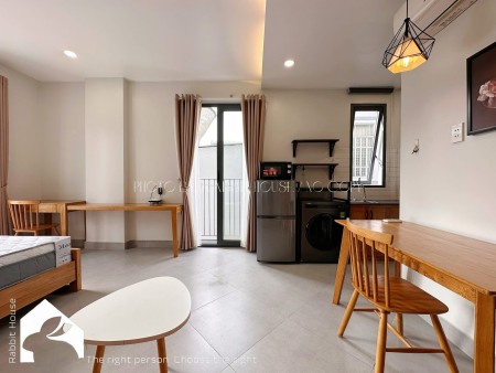 Studio cửa sổ lớn full nội thất máy giặt riêng gần cv Hoàng Văn Thụ, sân bay, ga T3 quân Tân Bình, 40m2