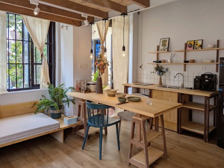 CHO THUÊ PHÒNG DUPLEX SIÊU RỘNG CÓ BAN CÔNG THOÁNG MÁT KHÔNG GIỚI HẠN NGƯỜI Ở, QUẬN TÂN BÌNH, 40m2