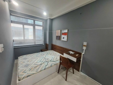 CĂN HỘ TÁCH BẾP CỬA SỔ NGAY SÂN BAY TÂN SƠN NHẤT TÂN BÌNH GẦN PHÚ NGUẬN, 45m2