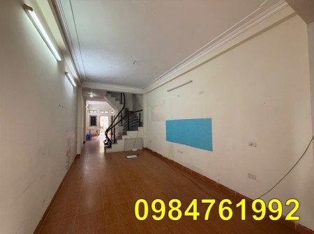 *Chính chủ cho thuê nhà riêng tại số 62 ngõ 261 Phú Diễn, Bắc Từ Liêm, Hà Nội .LH 0984761992, 200m2