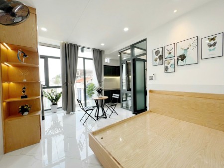 CHO THUÊ PHÒNG BAN CÔNG GIÁ 4TR800 NGAY EMART PHAN HUY ÍCH, 30m2