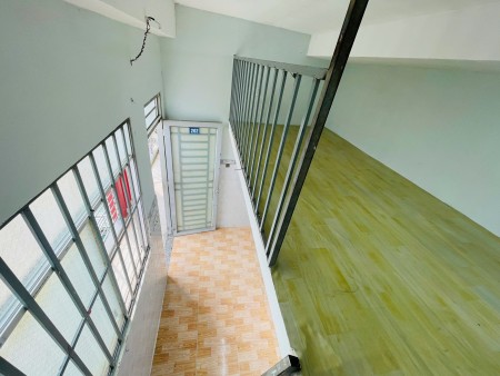 phòng ban công gác bếp wc thoáng mát đi thang máy, 20m2