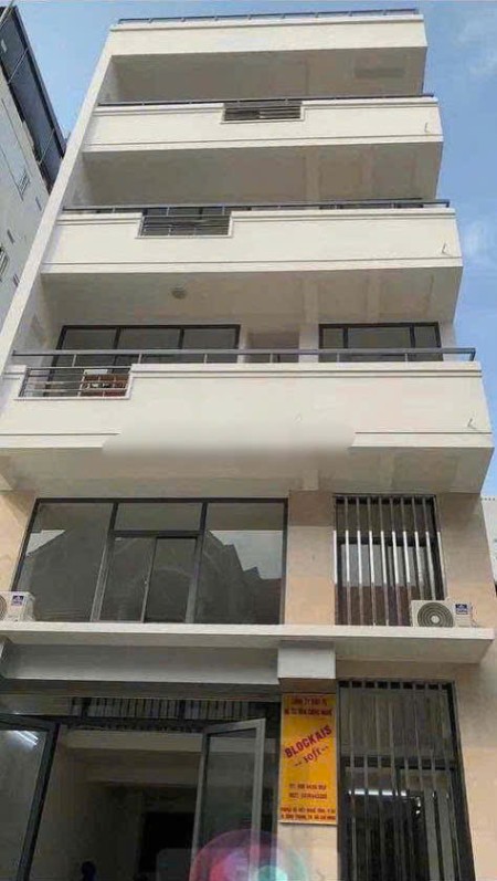 CHO THUÊPHÒNG TRỌ SÁT HUTECH,GTVT, NGOẠI THƯƠNG CHỈ 4TR/THÁNG, 16m2