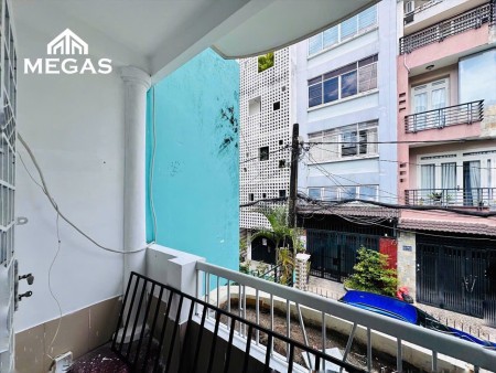 Duplex cửa sổ trời thoáng, gác cao, phù hợp 2-3 người, 25m2
