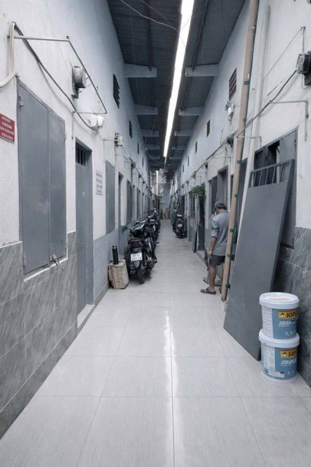 Trống sẵn dãy trệt mới khai trương ở Hoàng Dật Bật, Tân Bình, 20m2