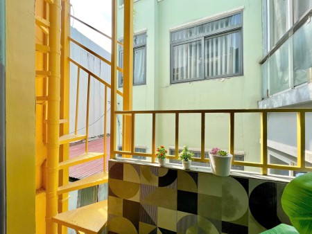 HOMESTAY GIỮA LÒNG SÀI GÒN – NHẸ NHÀNG & ẤM CÚNG, 20m2