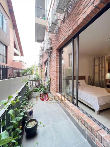 Studio bancon nội khu full nội thất ngay Quận 7, 28m2