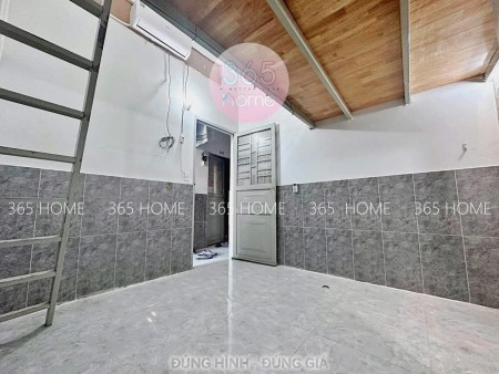 PHÒNG GÁC CAO - GIÁ RẺ GẦN KCX Q7. 2tr800, 20m2