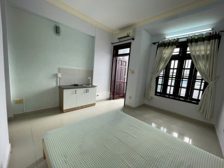 Phòng Trung tâm - Sạch - An ninh . Địa chỉ: 81 Đường số 19, P Hiệp Bình Chánh, 35m2