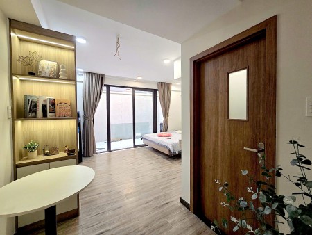 Căn studio ban công full nội thất mới 100% gần Lotte, TDT, RMIT quận 7, 45m2
