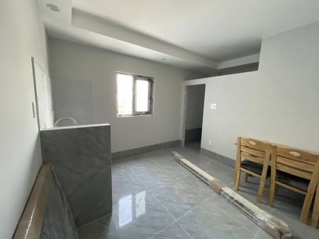 Studio cửa sổ đón nắng ngay Phạm Văn Đồng 3.3 củ - 4p đến giga mall, 25m2