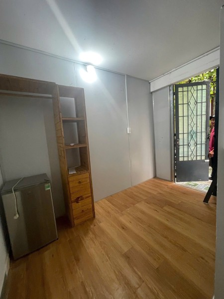 Phòng Giá: 4 triệu - 150/ Lý Chính Thắng, P. vts, Q3. ( thông hẻm 699 Hoàng Sa), 30m2