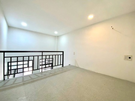 Ngay KCX Tân Thuận - Bùi Văn Ba - 2.990.000₫, 20m2