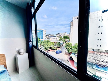 Căn hộ 1pn cửa sổ lớn thang máy rộng 40m2 bạch đằng gần cv Hoàng Văn Thụ, Tân Sơn Nhất Tân Bình, 40m2