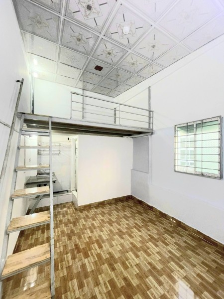 37/2C C18, P.12, Tân Bình - Giá 3tr2/tháng, 20m2