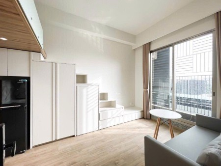 Duplex ban công full nội thất đường Nguyễn Văn linh, quận 7, 40m2