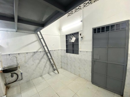 Phòng cho thuê 1tr9 ngay Nhà thờ Xuân Hiệp, 15m2