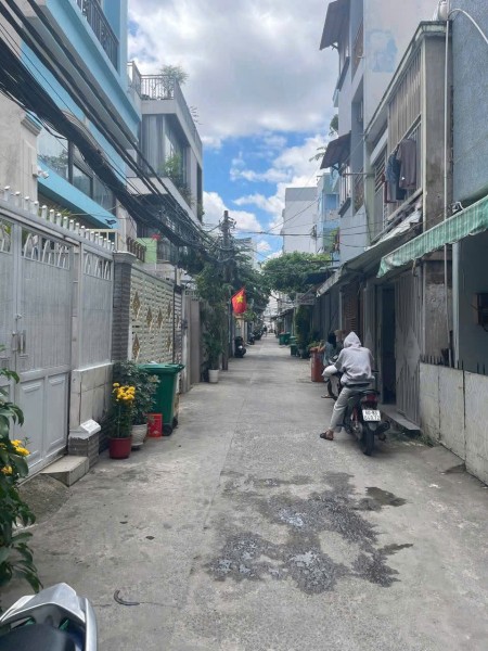 Cho thuê nhà riêng khu Nguyễn Hữu Cảnh, Nhà cấp 4, 2PN, 1WC, giá 9tr5/th., 57m2