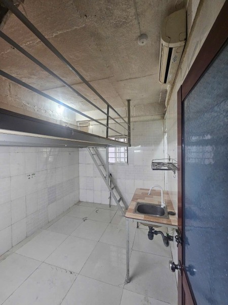 Phòng 2tr1, (có máy lạnh), Số 81 Xuân Thới 22, Ấp Mỹ Hòa 4, Xuân Thới Đông, Hóc Môn, 20m2