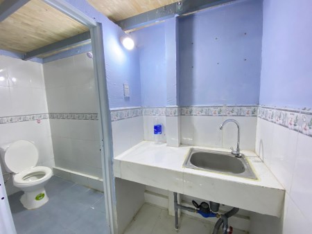 Sẵn phòng trống 178 Âu Cơ - giá 3tr8, 20m2