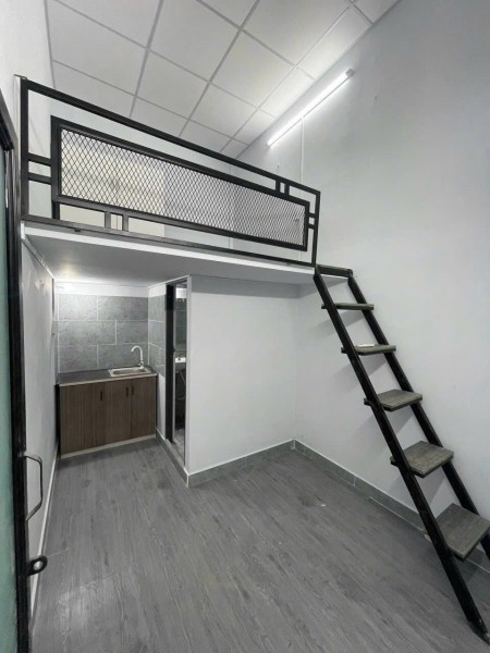 Phòng gác cao có máy lạnh - 3tr9 - Nguyễn Xí Bình Thạnh., 20m2